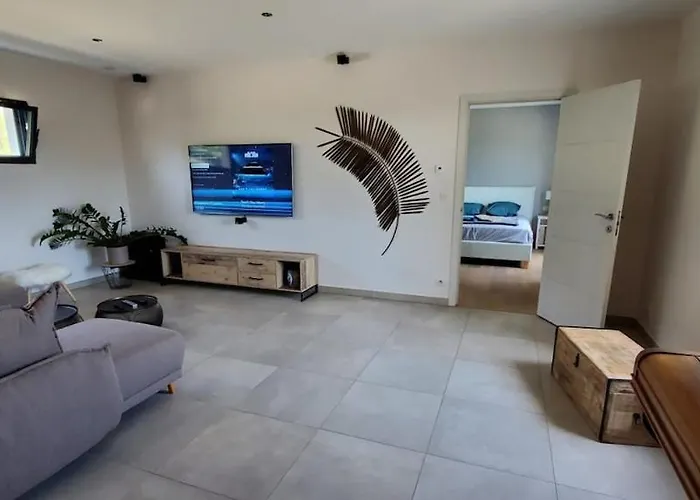 Magnifique Avec Piscine Classée 5 étoiles Villa *